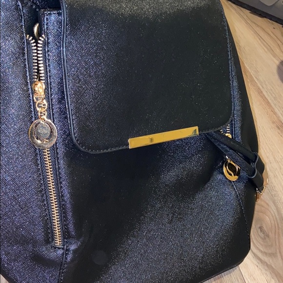 New, wink kangaroo backpack - Picture 2 of 6